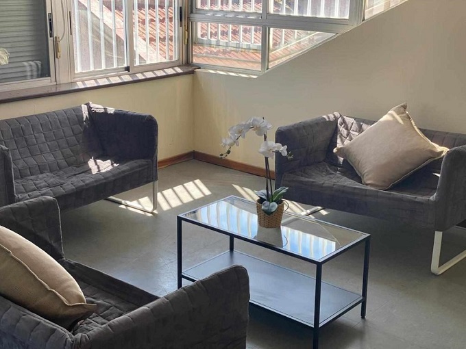 Residencia 12 OCTUBRE B&B a Usera, Madrid