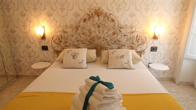B&B economico a Salerno Via Lungomare Trieste 12, 84122 Salerno