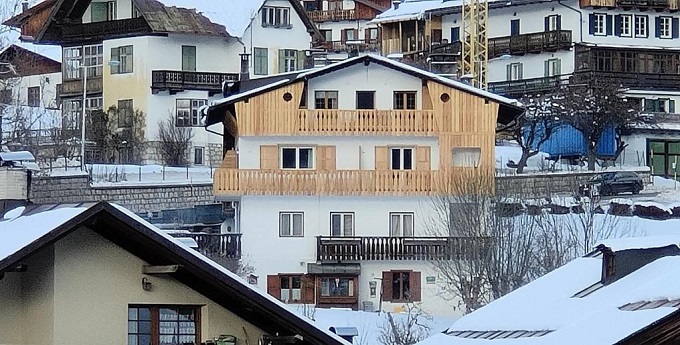 B&B con parcheggio privato a Cortina D'ampezzo Via Ronco 62, 32043 Cortina dʼAmpezzo