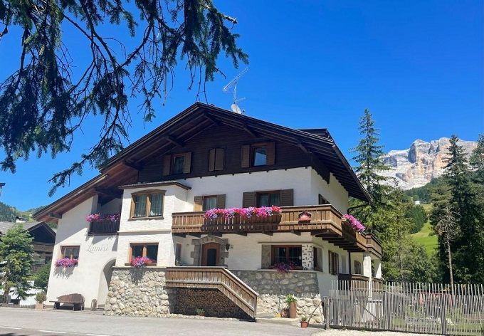 B&B con giardino a Badia Centro vicino Cortina d'Ampezzo Strada Daméz 59, 39036 Badia