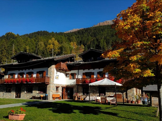 B&B economico con parcheggio gratuito a Courmayeur Rue du Biolley n.3, 11013 Courmayeur