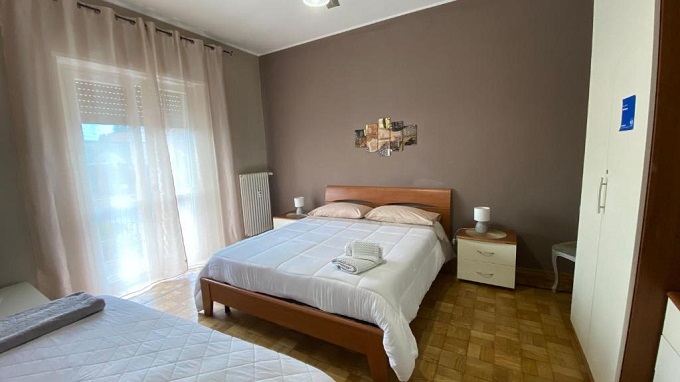 B&B economico con terrazza a Biella Via Carlo Secondo Azario 2 secondo piano, 13900 Biella