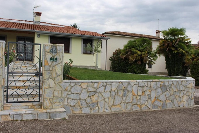  B&B economico a Farra dʼlsonzo vicino Gorizia 44 Via Dante Alighieri, 34072 Farra dʼlsonzo