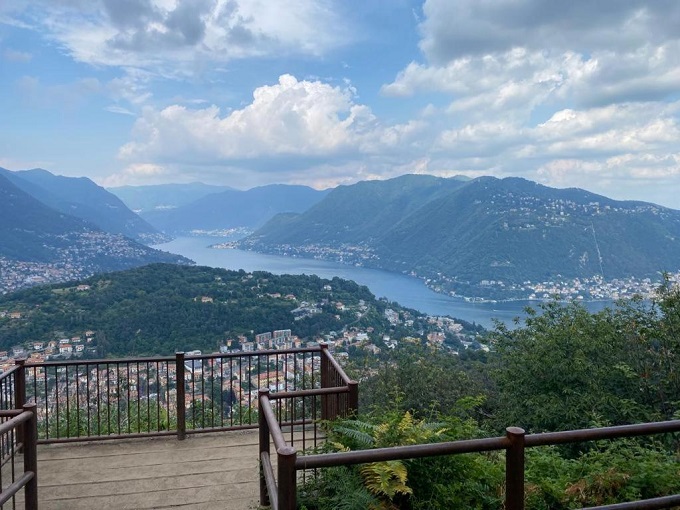 B&B economico con giardino a Como 21 Via Cardano, 22100 Como