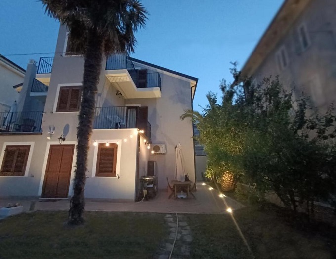 B&B economico con giardino a Chieti 16 Via dei Peligni, 66100 Chieti