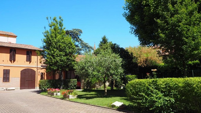 B&B con giardino e terrazza a Forlì 34 Via San Pellegrino Laziosi, 47121 Forlì