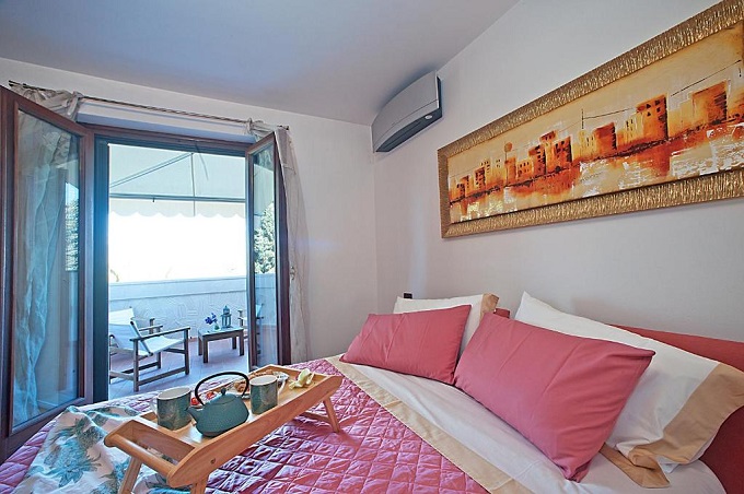 B&B con terrazza e parcheggio privato a Massa Carrara VIA BONDANO, 67, 54100 Marina di Massa