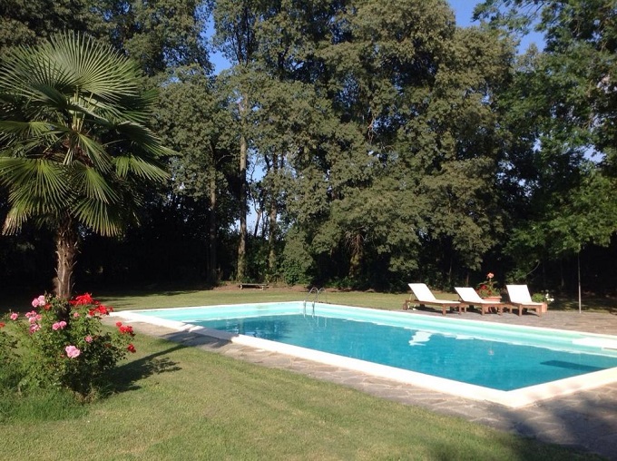 B&B con piscina e giardino a Piacenza Strada Agazzana 102, 29121 Quartazzola