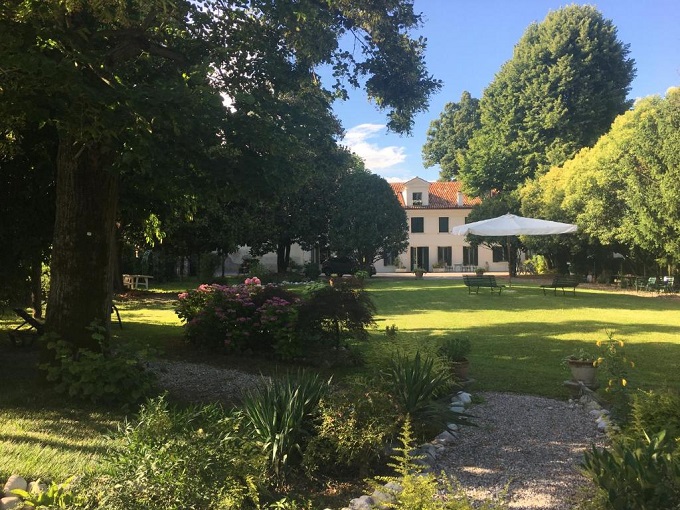 B&B con ristorante e parcheggio privato a Pasiano di Pordenone Via Visinale di Sotto 9, 33087 Pasiano di Pordenone