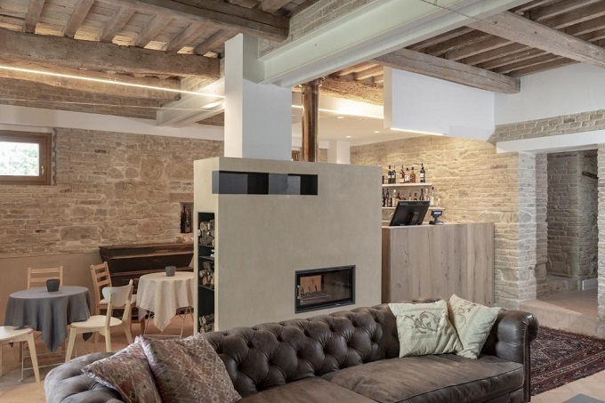 B&B con giardino e vasca idromassaggio a Pesaro Strada del Castagneto, 61122 Pesaro