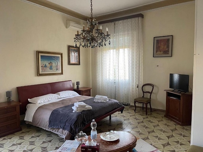 B&B con terrazza e cucina attrezzata a Modena Via Emilia Est, 1561, 41122 Modena