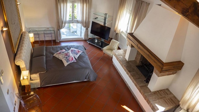 B&B con piscina idromassaggio e parcheggio a Modena Via Tincani e Martelli 28, 41126 Modena