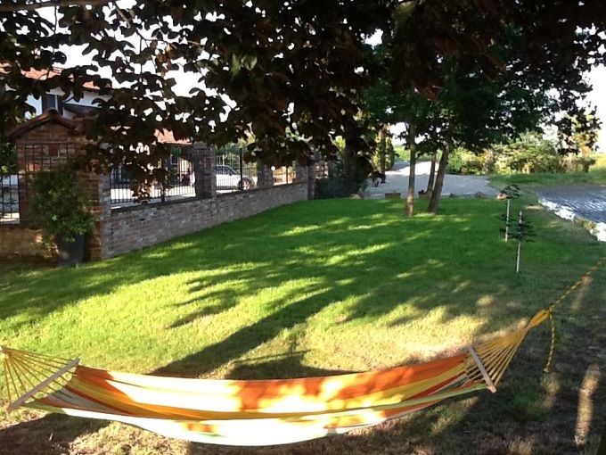 B&B con terrazza e giardino a Granozzo con Monticello vicino Vercelli Localita Baraggione 1, 28060 Granozzo con Monticello