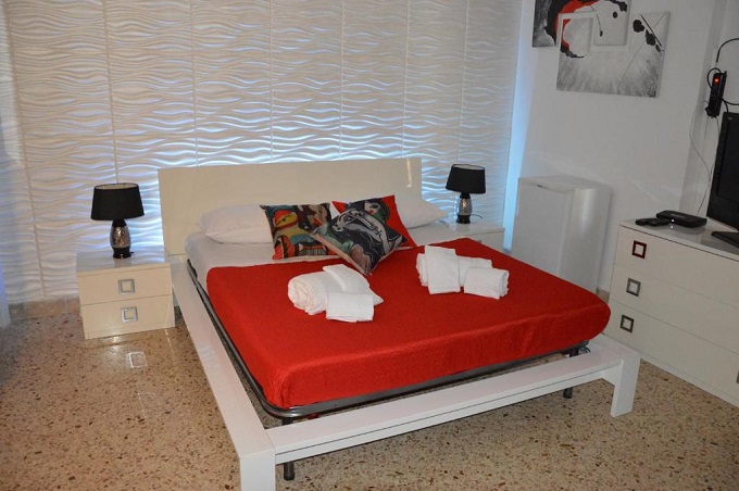 B&B economico vicino al porto a Trapani Via Ammiraglio Staiti 15, 91100 Trapani