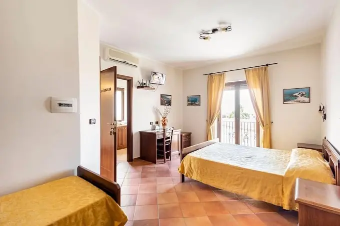 B&B con balcone sulla spiaggia di Capo Vaticano Via Sant'Anna, 89866 Capo Vaticano